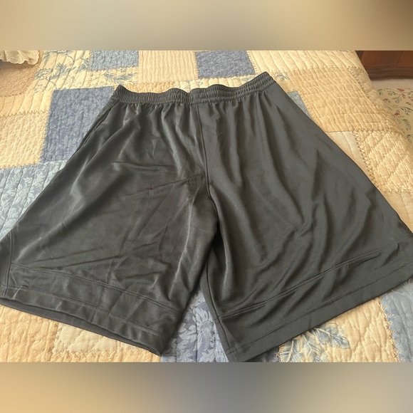 Nike Men’s Dri-Fit Basketball Shorts Size 2XL, & M Color Black NWT - Picture 5 of 9
